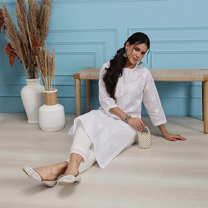 ADA كورتا كيرتي تونك قطن نسائي مطرزة يدوياً بأسلوب تشيكانكاري أدا A208441 (3X-كبير، أبيض) - Image 4